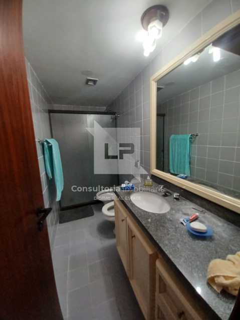 7052b119-69ac-4be0-a1d8-54e7a3 - 26