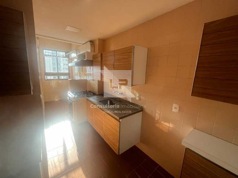 96e30a0e-8ee0-4b93-9683-d9fc8d - 8