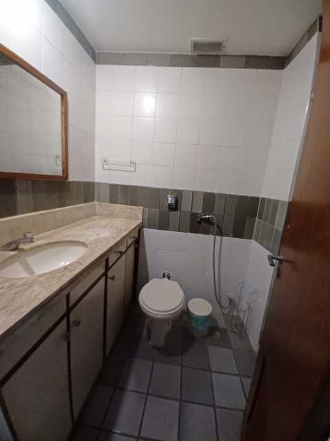 909e6502-60c3-4844-bfa9-86bba4 - 23