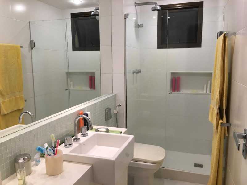 ddbd156e-1533-4545-9a7b-5651bf - 25