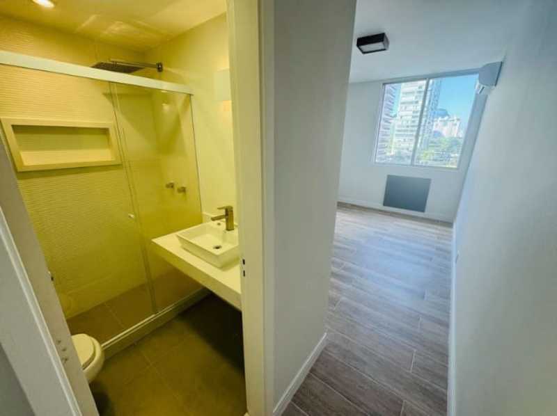 35e181a8-8d47-4b9f-a681-64b732 - 7