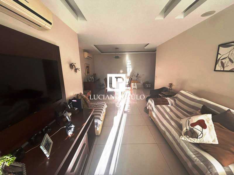 SALA 04 - 7