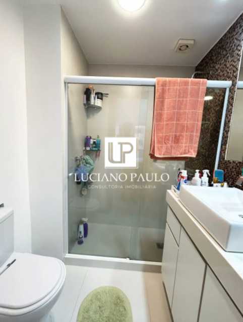 5eaec10f-e31c-40b1-805a-a4b075 - 5