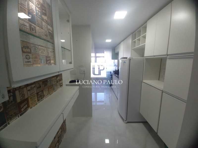 8eb3d754-9a77-4820-8574-587792 - 28