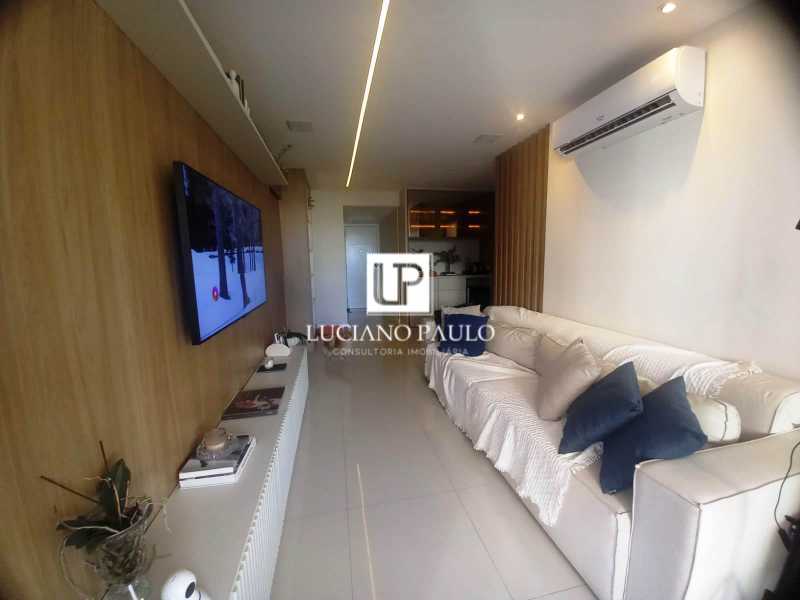 1e8f4d1f-6187-4fed-8fec-1ff00e - 9