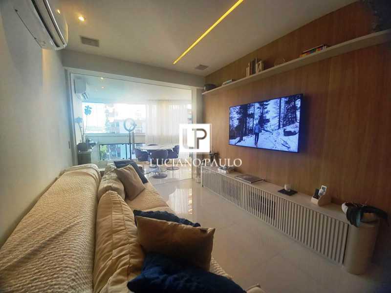 979d4542-8b30-463c-8705-744bca - 10