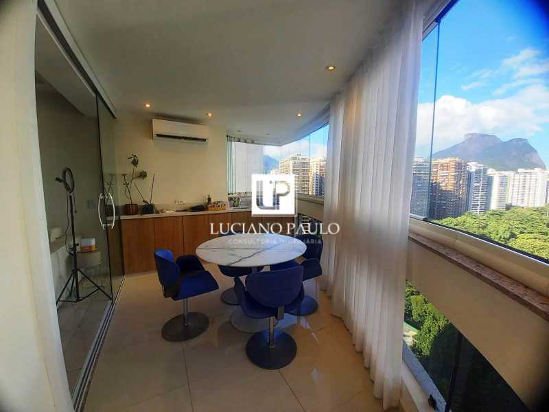 c4eec3ca-2753-4f29-8253-1a6d5c - 4