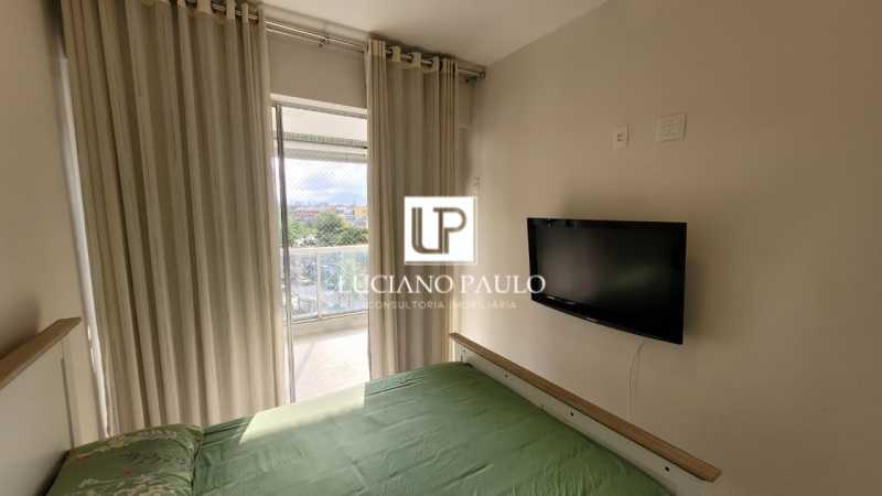 410f8cc4-011b-4de8-8a9f-c3d256 - 12