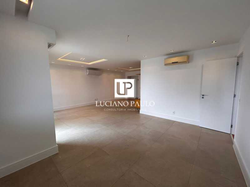 75c22a2b-a192-4273-8da5-5ab722 - 9