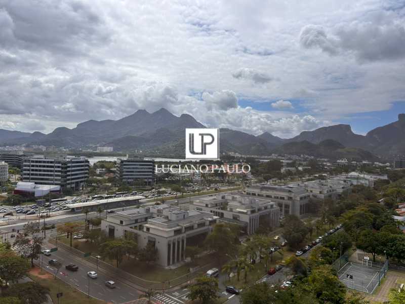 3956ce5b-a47e-452b-ab59-742d29 - 1