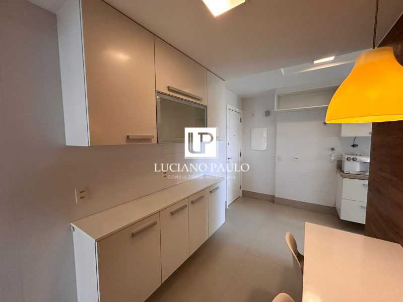 06965c0f-c9ba-4aad-a86e-09715a - 28