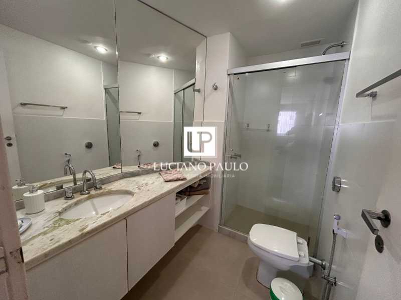 77240c05-8b18-45fc-9e14-150ad2 - 23