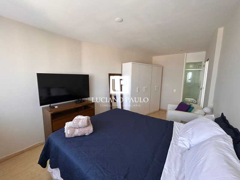 21142997-107b-4c8e-9052-1e07a9 - 18