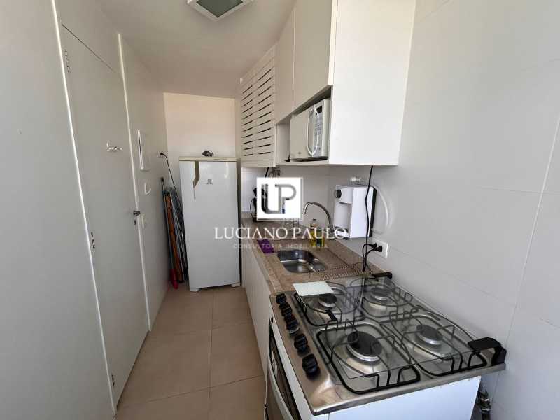 a407a22f-cf2b-440c-bb98-ec273e - 25