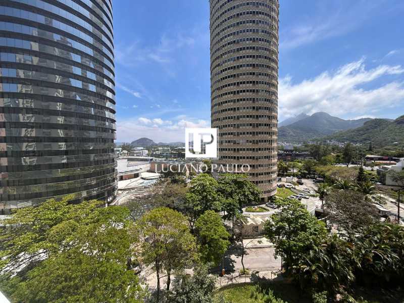 785d724f-e965-4677-bab5-b2faf9 - 1