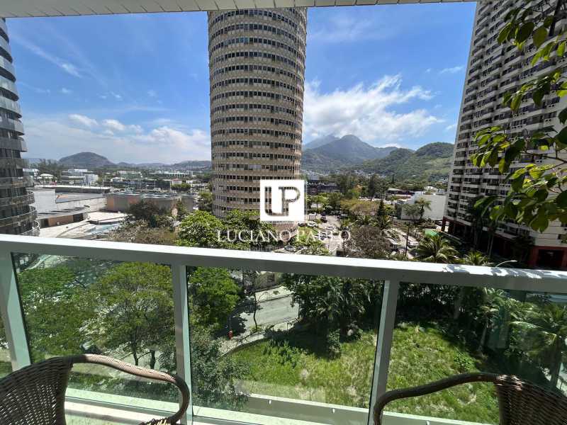 6653e72a-cc6a-42ed-a1b4-f5d0a4 - 4