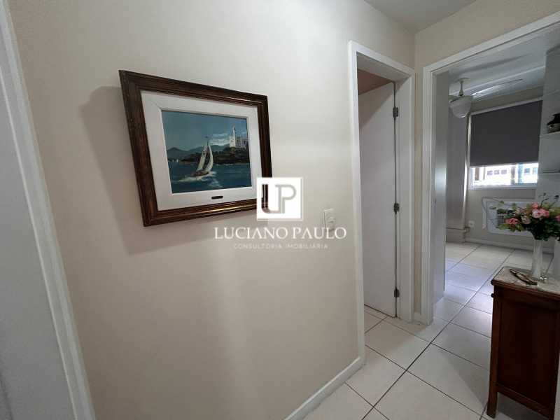 98328d5e-d247-49ee-8ab4-23e85d - 12