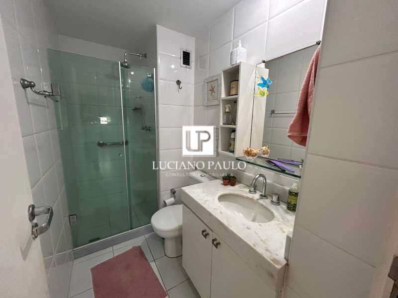 a27e2e7c-a186-4499-802d-6d6704 - 21