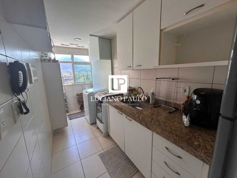 47758575-addf-49ed-a047-2e7fb0 - 27