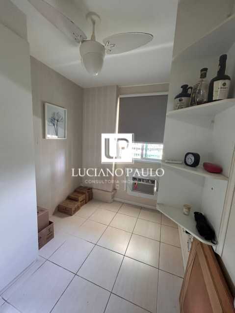 fb256fde-ddaa-41f3-b1af-98a9af - 23