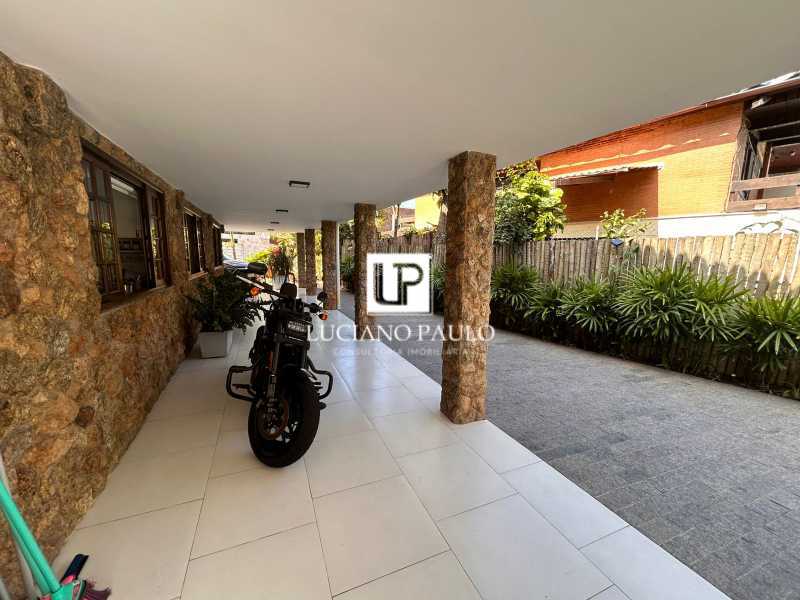 ea85599e-85a9-49fb-9823-fe9055 - 4