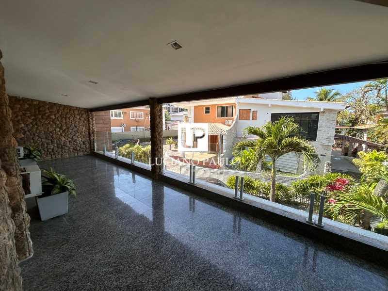 ebeb30ad-5444-4e37-8577-eecc0d - 30