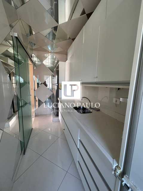 dabbedd3-f46e-4178-9b8e-ccb9c3 - 24