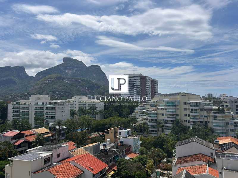 38ffbcbe-e8cd-477d-a739-0156d0 - 1