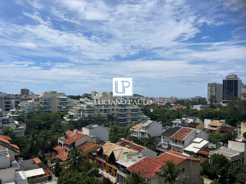 fdb9efe2-88da-426c-95fc-cba020 - 4