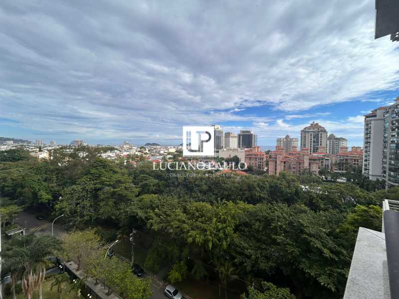 b62194b9-90fe-44f2-a5ce-4a72c5 - 1