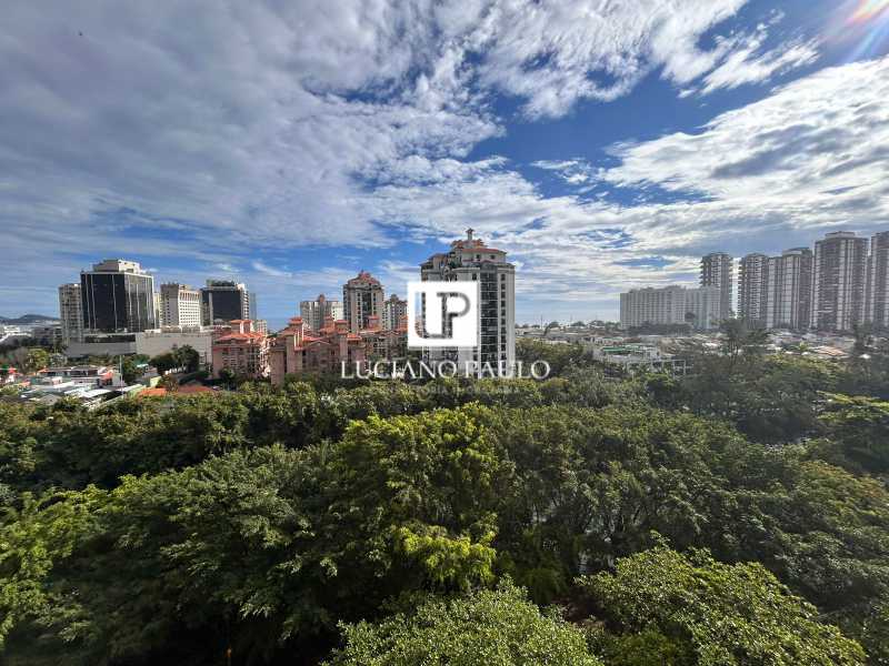 c0df9e82-4a04-4da6-ac32-7318b3 - 5