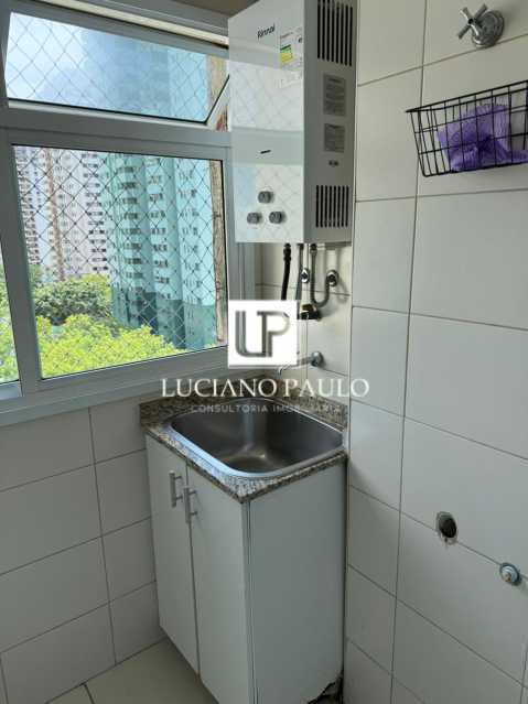 d2d61c83-47c6-4662-9d31-900984 - 21