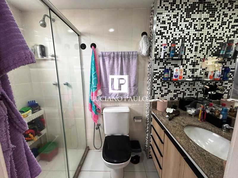 55092c66-988c-4aa9-8302-9d0ff7 - 24