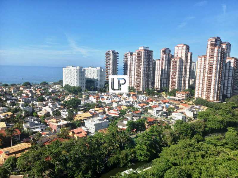 c04c6fc8-500a-47bf-9c79-735f85 - 4