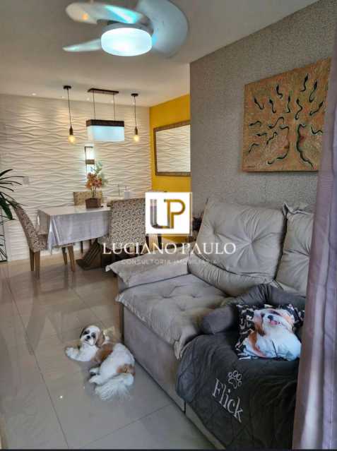 6ee8ccdc-3a82-466e-b1fd-18a2a7 - 7