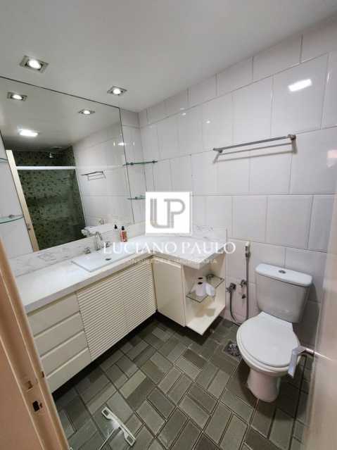 b9410f7d-fd6e-4692-8849-c057ab - 29