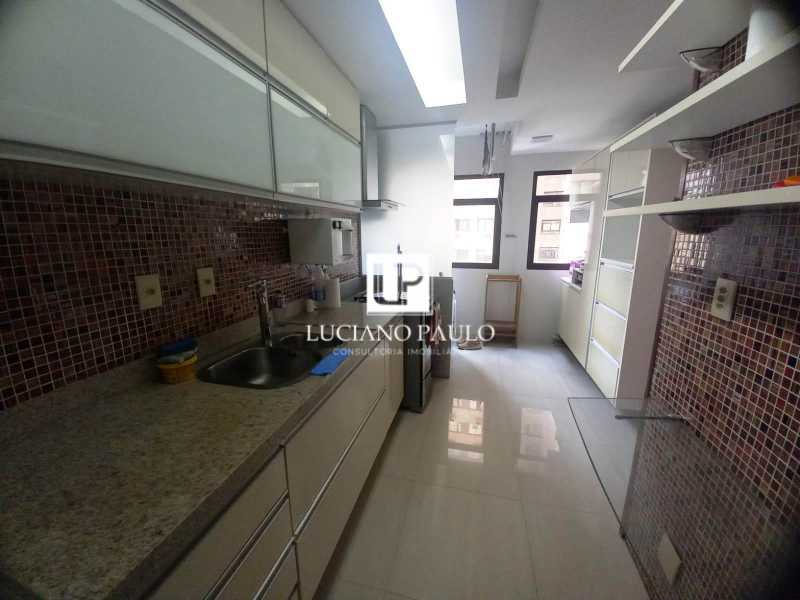 e8c13230-bc73-453e-a18c-7ee098 - 26