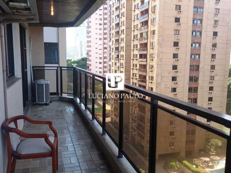 0de52046-b0fb-4d35-96b8-21440a - 8