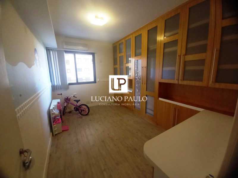 1c2f2170-aa44-400a-88a1-e40049 - 12