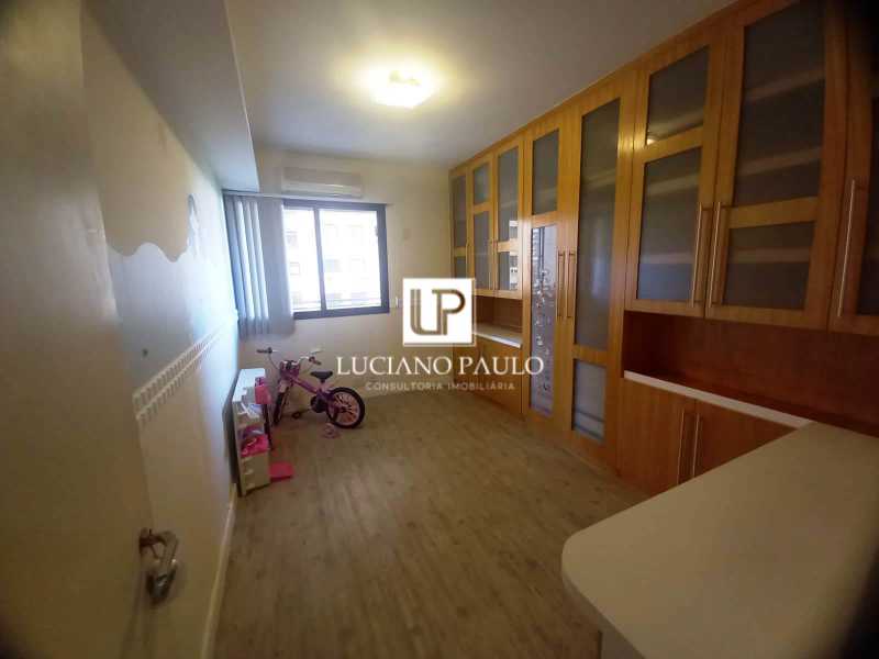 32e451a1-3638-4a7f-a04b-32665c - 13