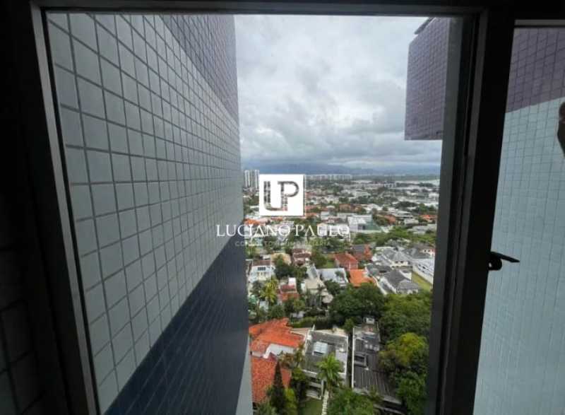 6f3f2d03-e83a-48a9-bd29-04a222 - 15