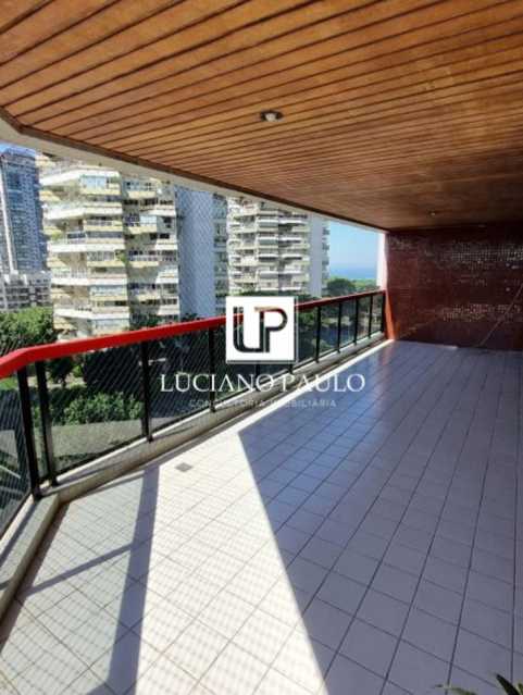 ab04a2c5-c60c-4506-8797-33d463 - 1