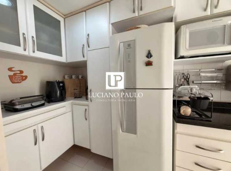 925c8688-7f5d-4214-a2a7-97abc7 - 28