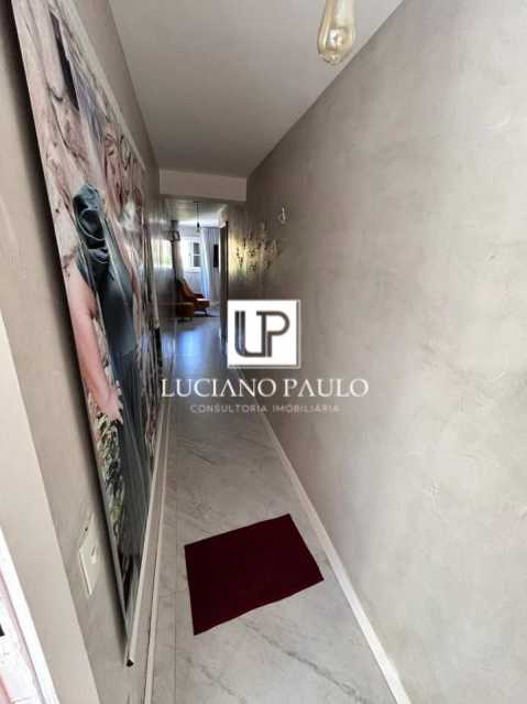 12e6ffd7-ccb6-4e4b-bcfe-5dd4f1 - 16