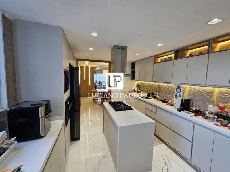 c9b1dfce-a029-4bb7-a359-aaf72d - 14