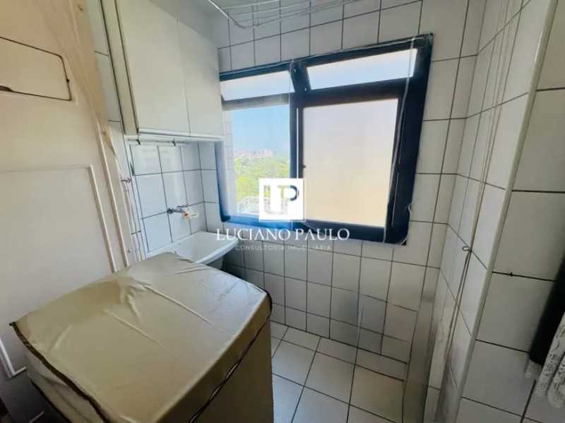 b9b50b30-d53c-4b47-b6d3-e8fca4 - 18