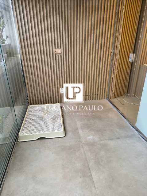 123b5bed-5c21-4a23-8ff5-307b5d - 7