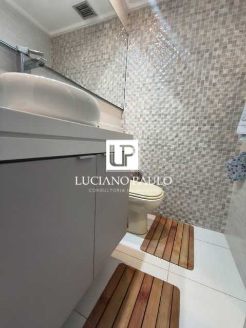 ebba0878-7e10-4bf7-9911-7f4b67 - 21