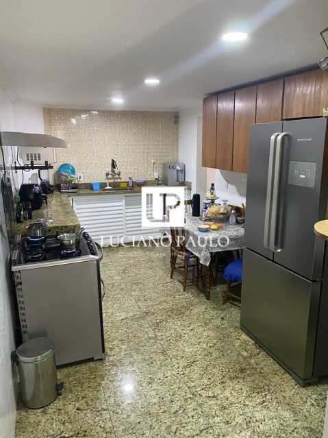 7f669def-f47e-488b-a1da-28c85a - 21