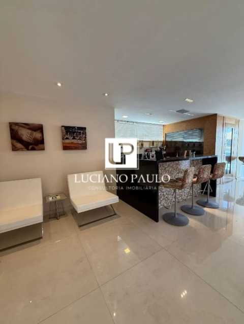 7b6ae140-5aec-4c7a-bbc7-901b18 - 7